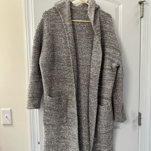 Barefoot dreams cozy chic long cardigan size M